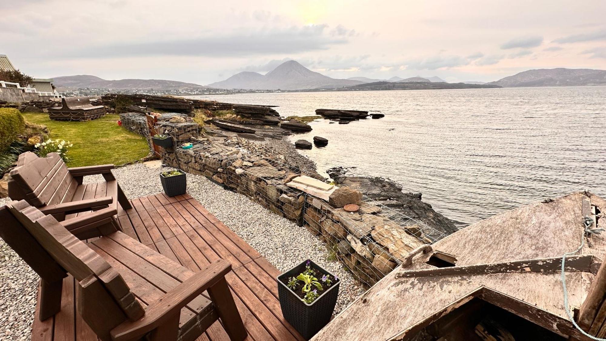 Carnmhor, Isle Of Skye - Stunning 242 Year Old Cottage On Its Own Sea Shore! Breakish ภายนอก รูปภาพ